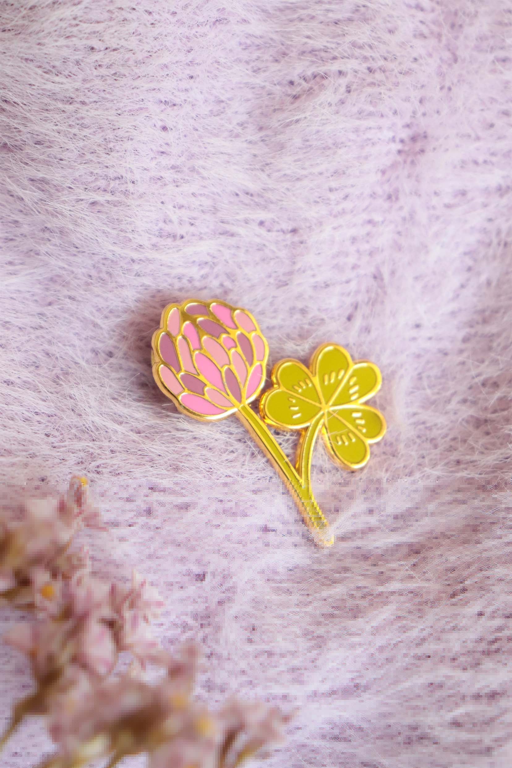 Pin's Trèfle Pourpre