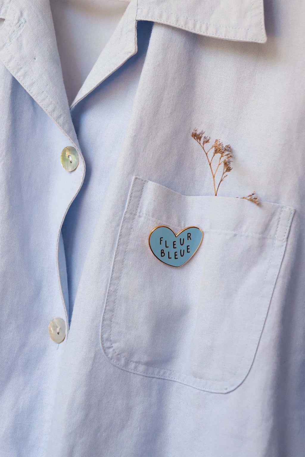 Pin's Fleur Bleue