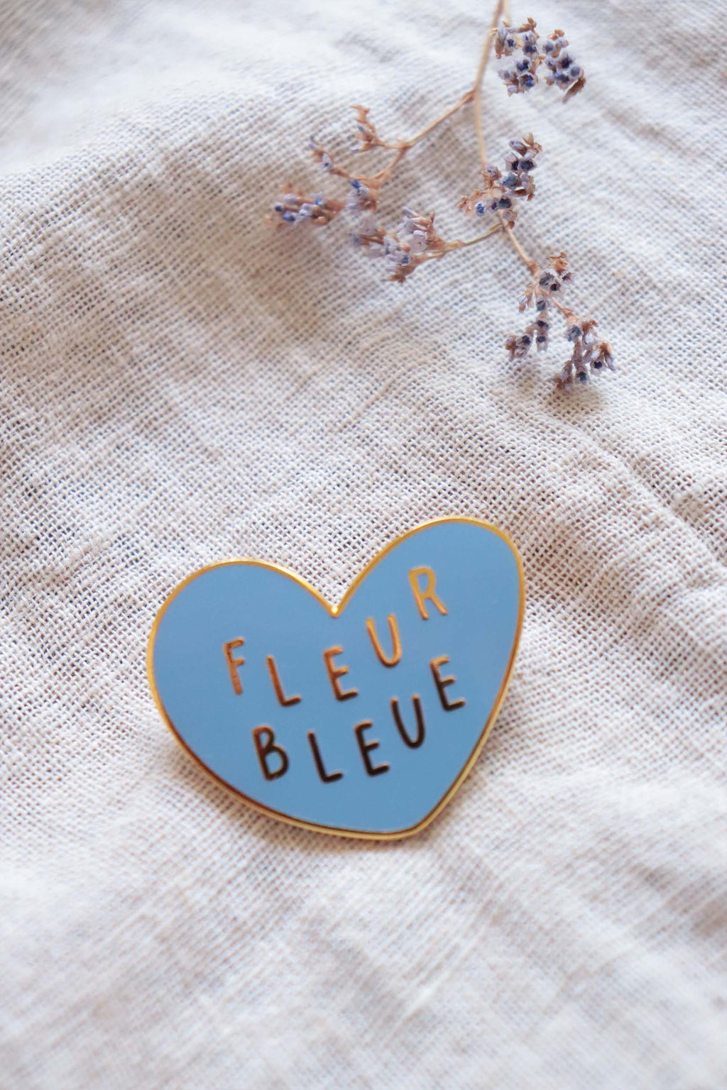 Pin's Fleur Bleue