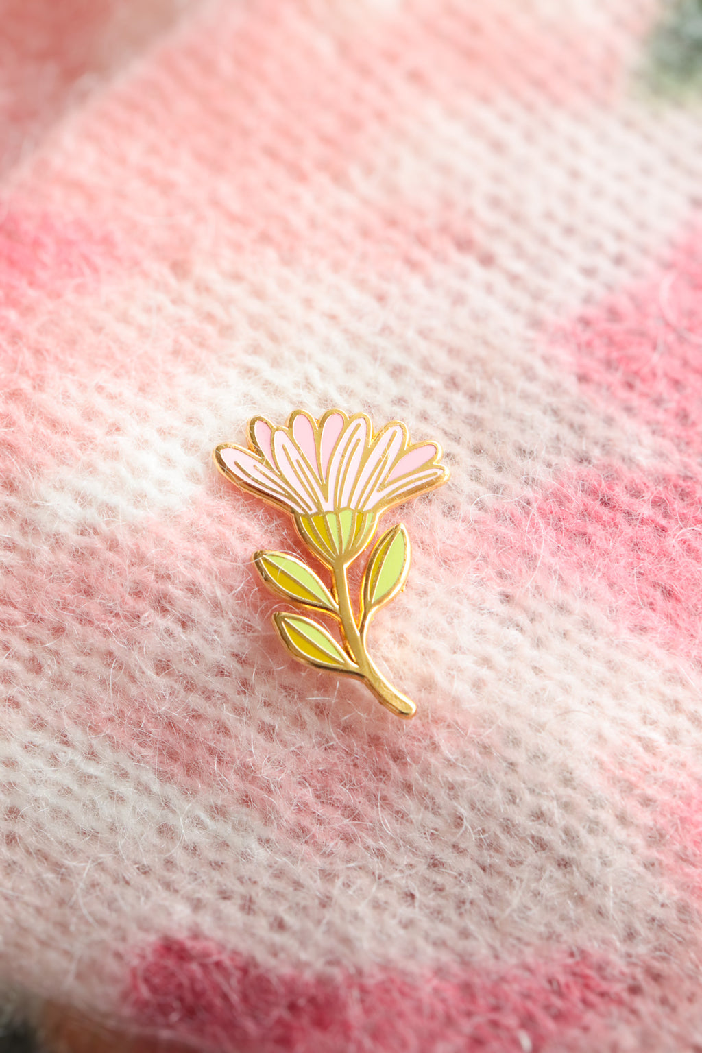 Pin's Marguerite rose